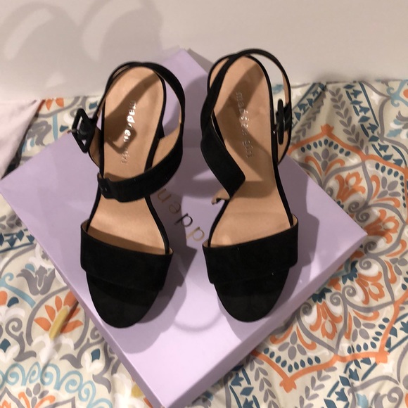 Shoes - Picture 3 of 3